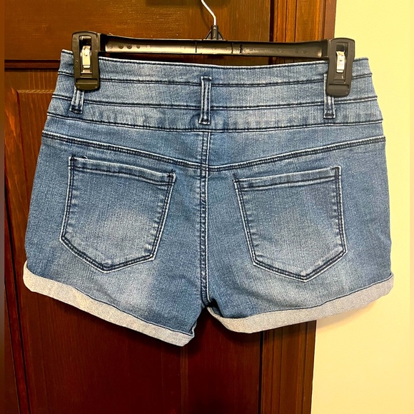 Junior’s High Rise Jean Shorts - Picture 2 of 3